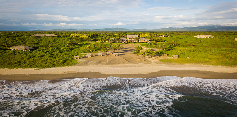 Las Tanusas beach Ecuador