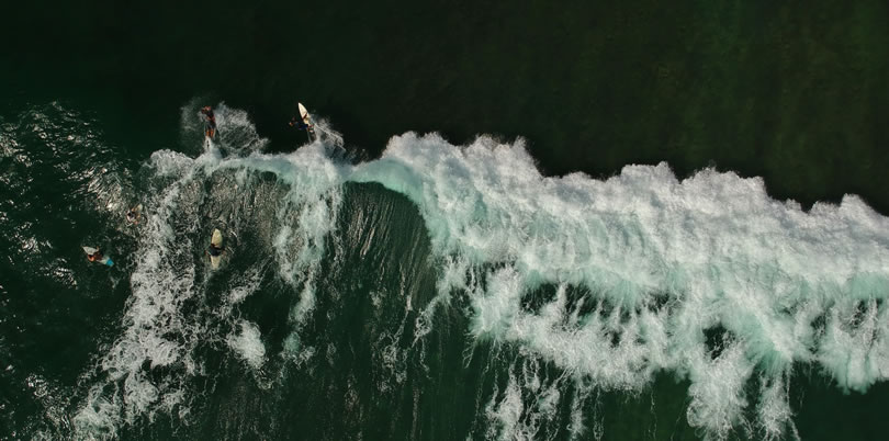 Surfing on the Sri Lankan Beaches